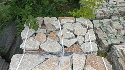 Гранитный плитняк галтованный для парковки купить в Сахалинской области