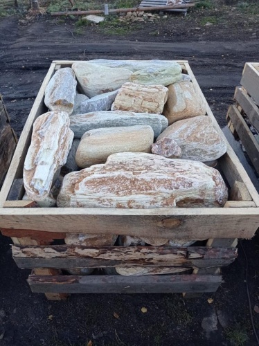 Златолит жёлтый, жёлто-зелёный глыбки и валуны для ланшафтного дизайна купить в Сахалинской области