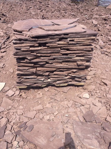 Плитняк лемезит бордовый для цоколя 1,5-2 см купить в Сахалинской области