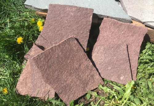 Плитняк лемезит бордовый для цоколя 1,5-2 см купить в Сахалинской области