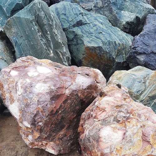 Ландшафтные глыбы красно-фиолетовые 200-1000 килограмм купить в Сахалинской области