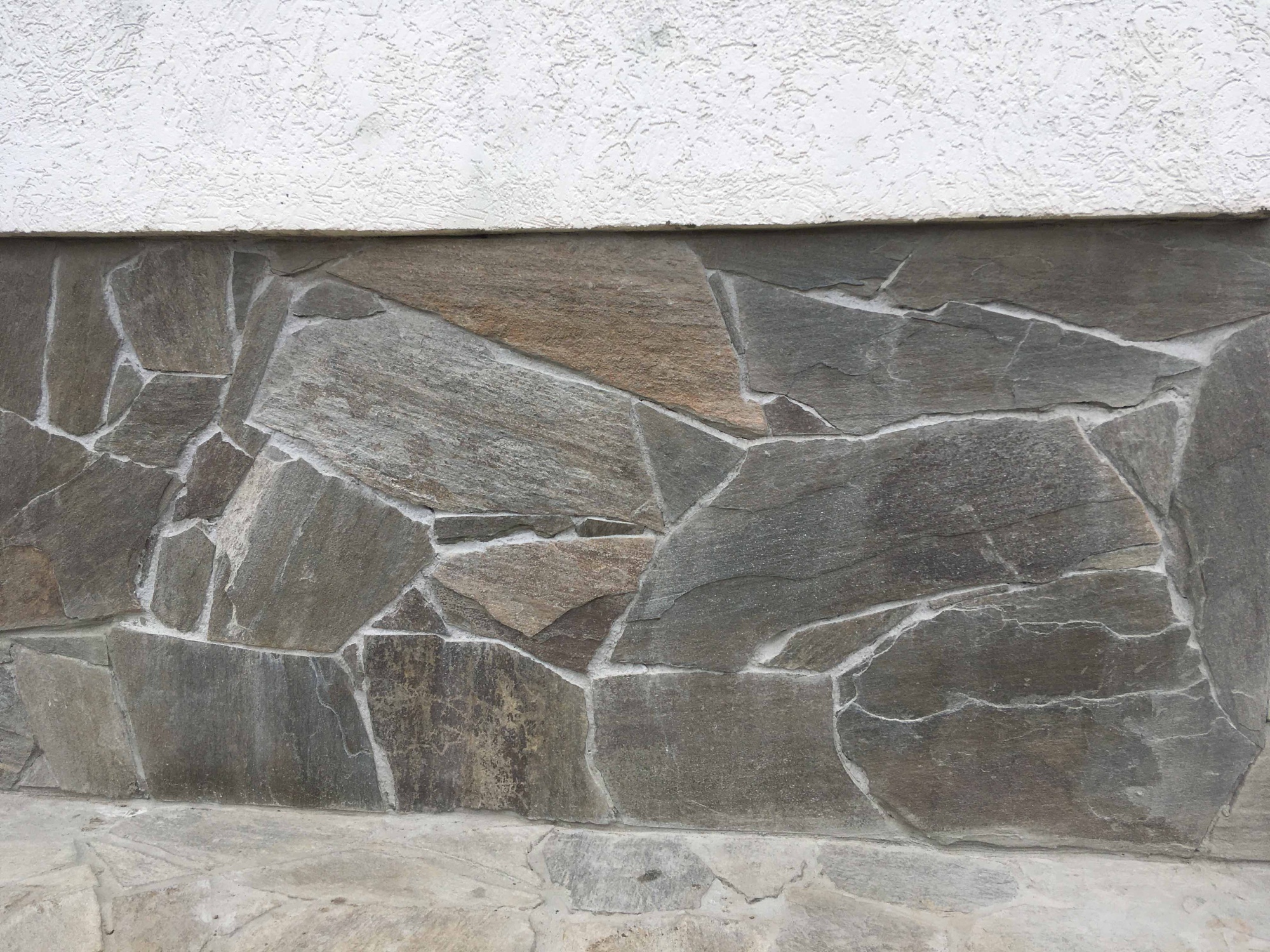 Плитняк златолит Уральский  для фасада купить в Сахалинской области