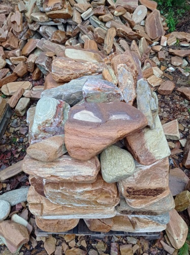 Златолит жёлтый, жёлто-зелёный глыбки и валуны для ланшафтного дизайна купить в Сахалинской области