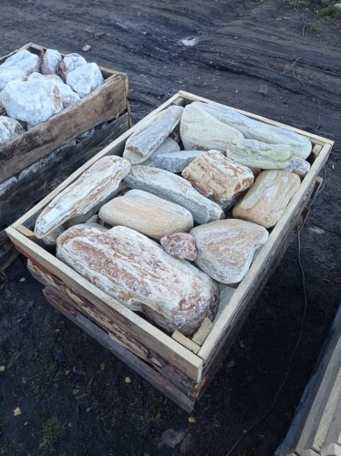 Златолит жёлтый, жёлто-зелёный глыбки и валуны для ланшафтного дизайна купить в Сахалинской области