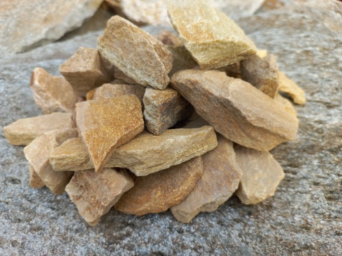 Златолит жёлтый декоративная каменная крошка купить в Сахалинской области