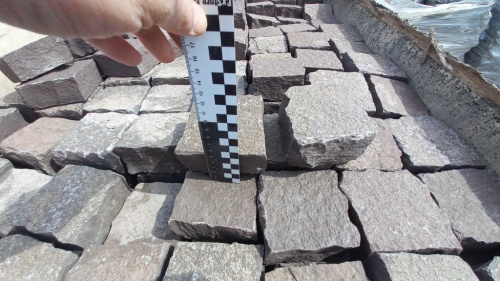 Брусчатка колотая красная